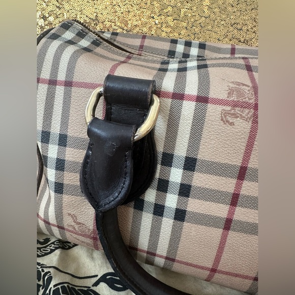 PRE-LOVED Authentic Burberry Vintage Checks Medium Bowling Bag - Picture 5 of 16